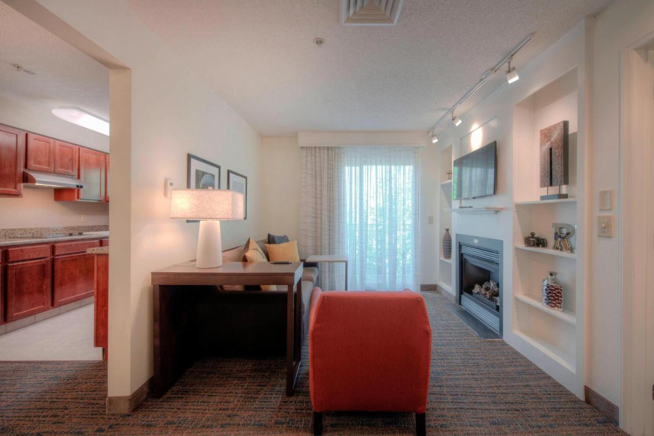 Residence Inn By Marriott Raleigh Crabtree Valley Экстерьер фото