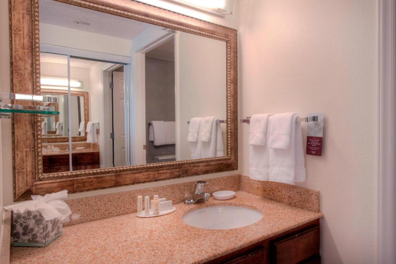 Residence Inn By Marriott Raleigh Crabtree Valley Экстерьер фото