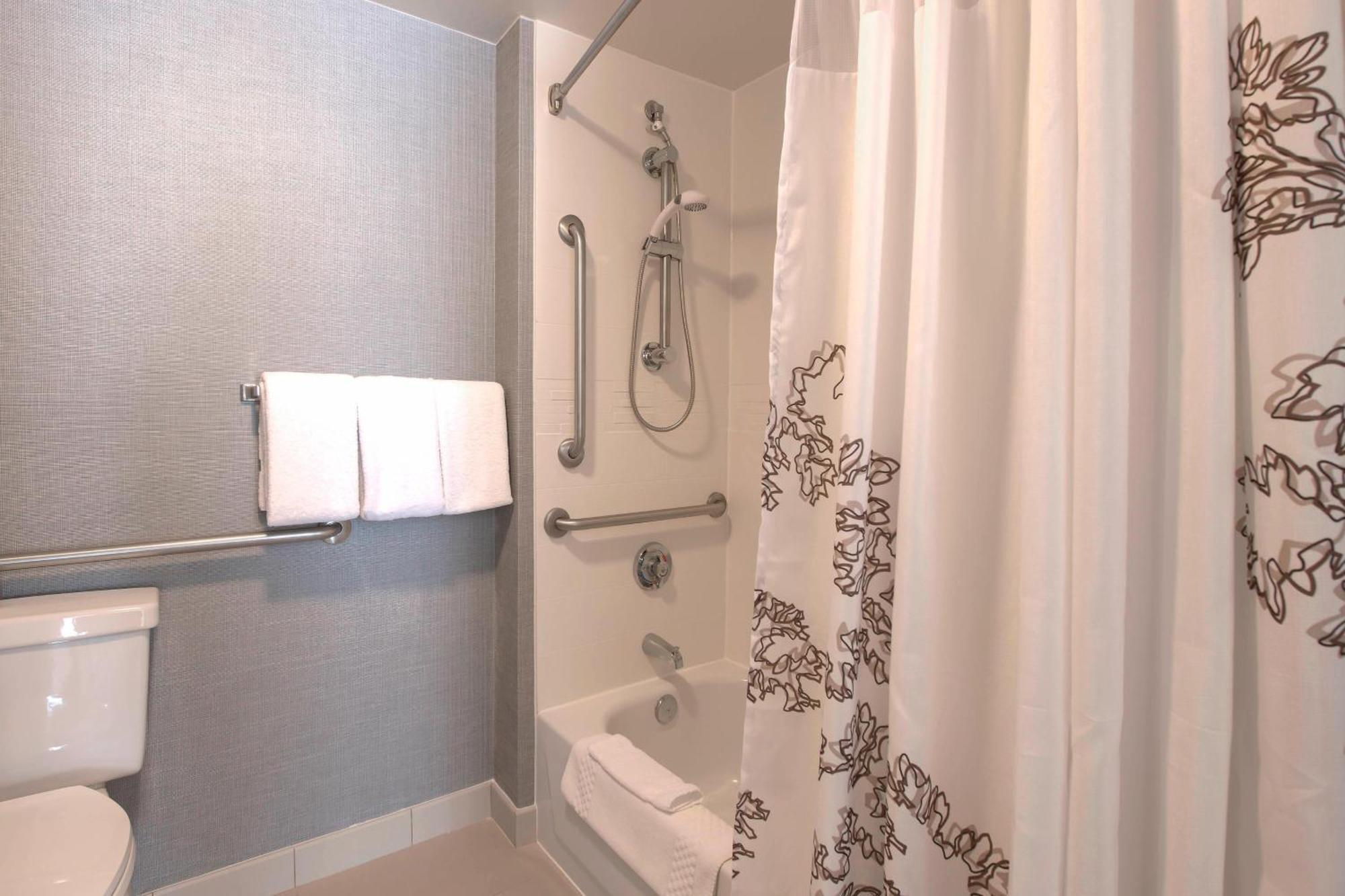 Residence Inn By Marriott Raleigh Crabtree Valley Экстерьер фото