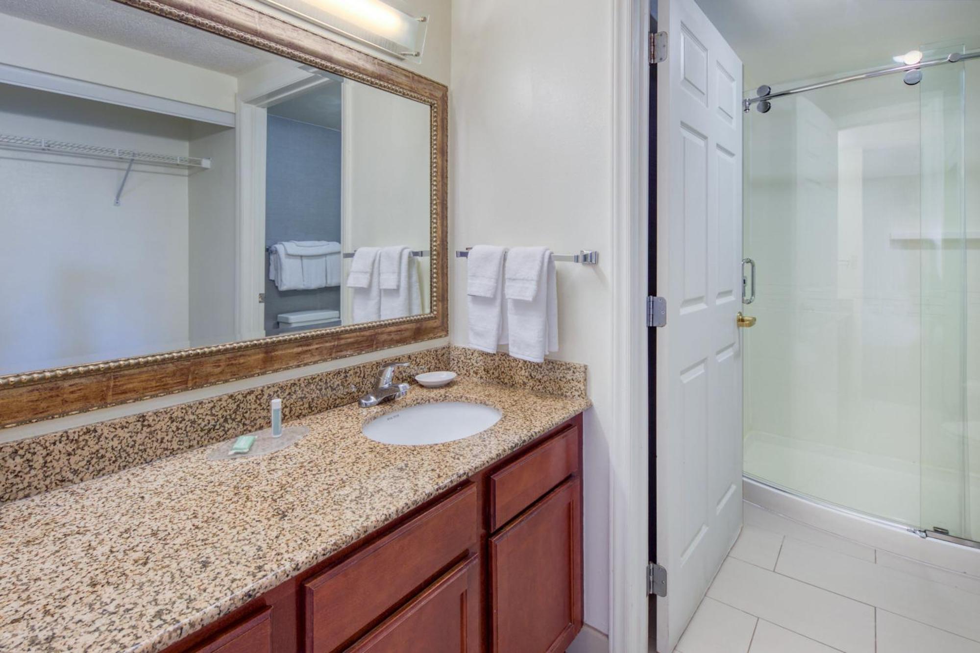Residence Inn By Marriott Raleigh Crabtree Valley Экстерьер фото
