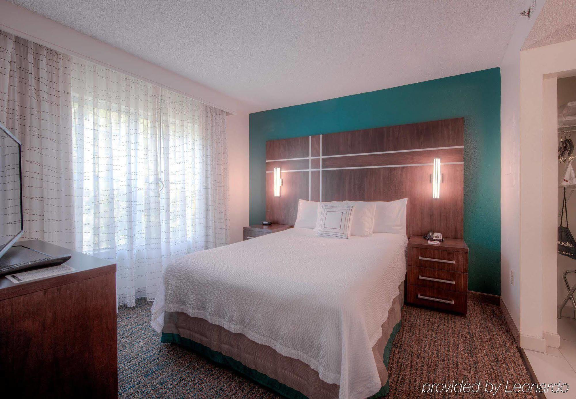 Residence Inn By Marriott Raleigh Crabtree Valley Экстерьер фото